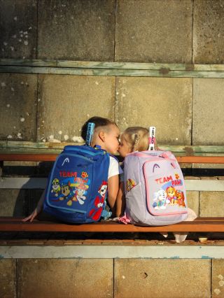 S první tenisovou výbavou přichází i první láska!🥰